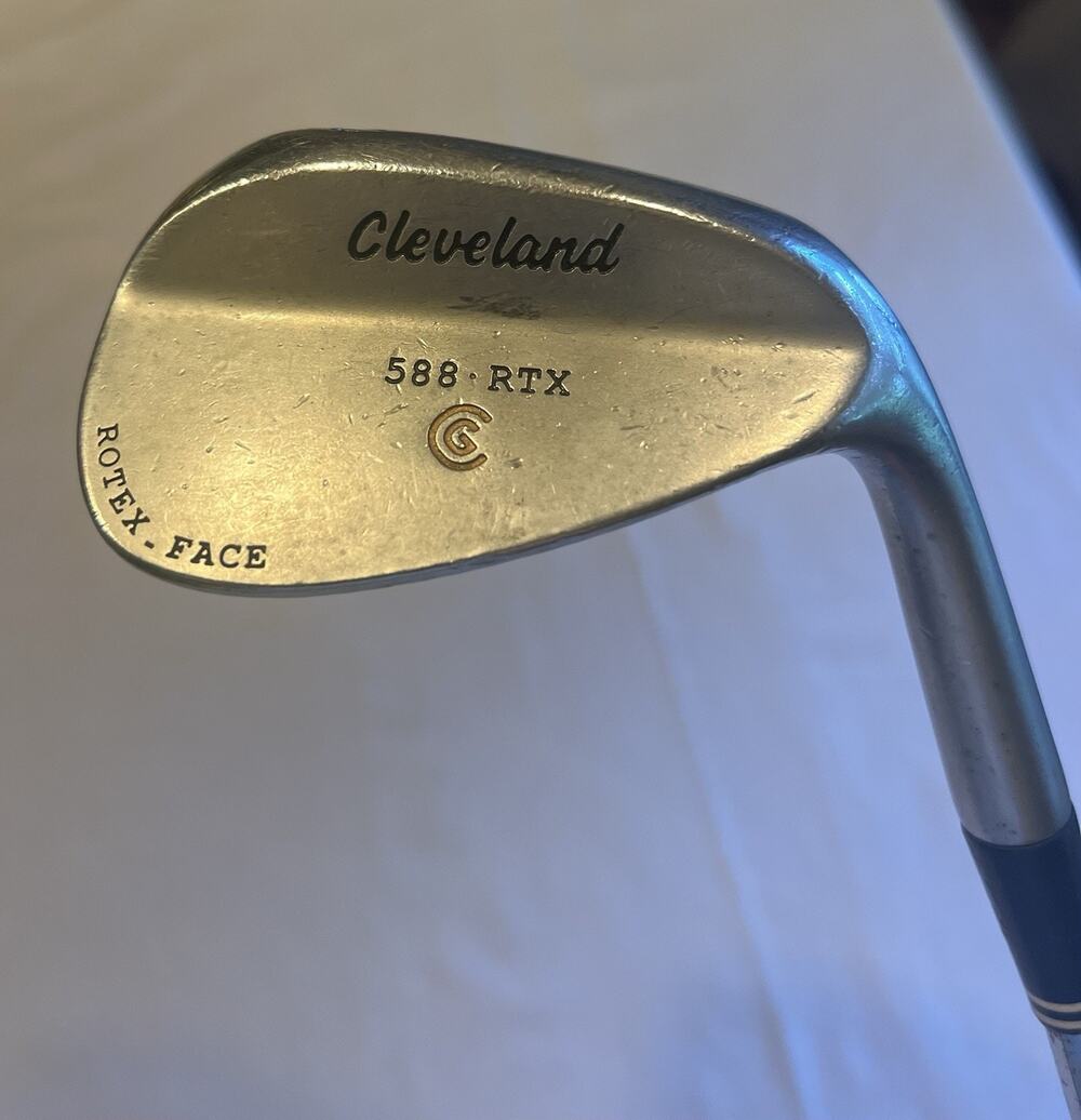Cleveland 588 RTX 46-08 Pitching Wedge Dynamic Gold Steel RH MCC Plus4